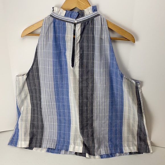 Universal Thread Halter blue striped casual top - Picture 2 of 7